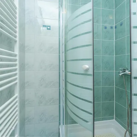 Apartment Stunning In Turanj